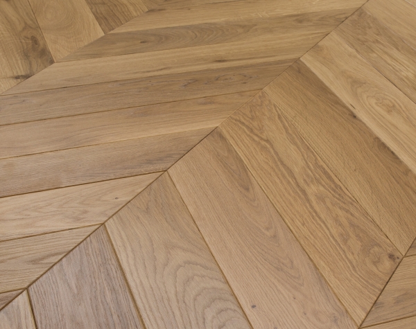 Engineered planks Chevron French herringbone 60° Oak Select Natur 14 mm Plywood flooring